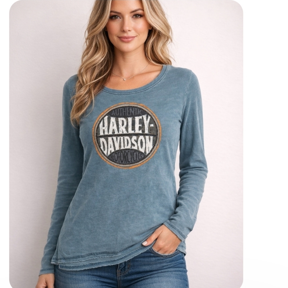 Harley-Davidson Women's Slate Blue Long Sleeve Graphic Tee Myrtle Beach | Size S